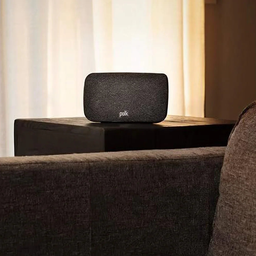 bocinas surround Polk SR2 están diseñadas para complementar las barras de sonido Polk, estas bocinas inalámbricas te ofrecen un sonido envolvente real y potente sin complicaciones, creando un ambiente inmersivo en cada película, serie o videojuego