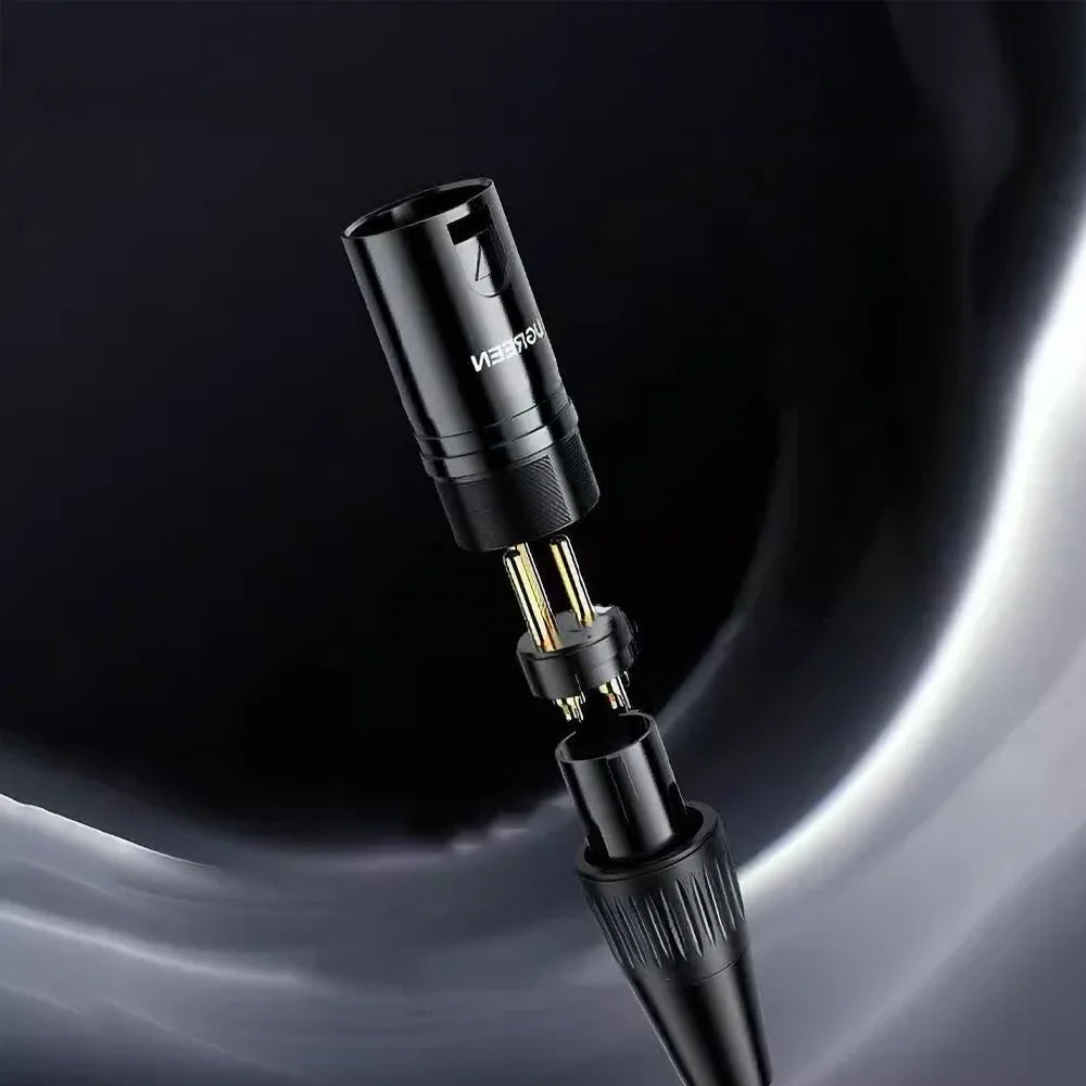 Conector XLR Macho UGREEN es la solución ideal para quienes buscan una transmisión de audio balanceada y sin interferencias. Diseñado para garantizar una conexión estable y duradera