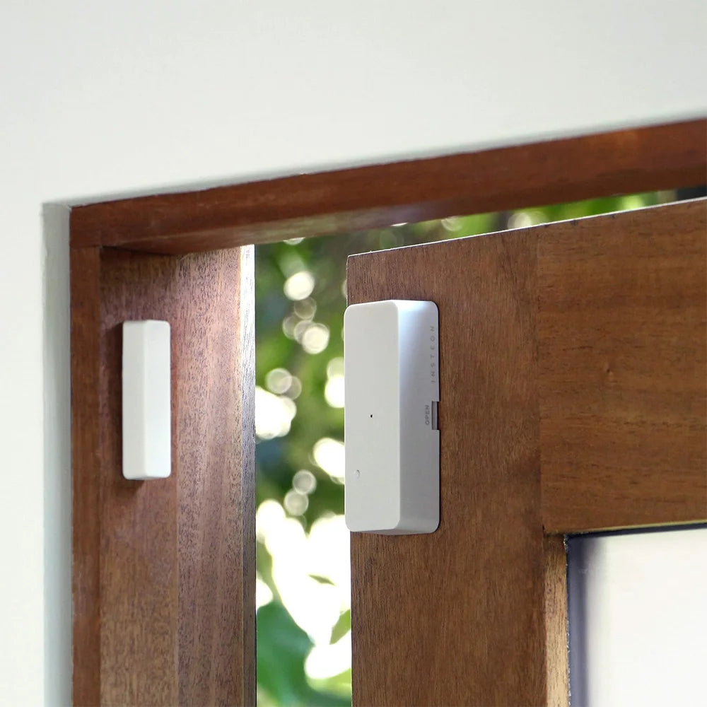 Este sensor para puerta Insteon es un paso esencial para quienes buscan mejorar la seguridad de su hogar con un producto confiable, intuitivo y accesible