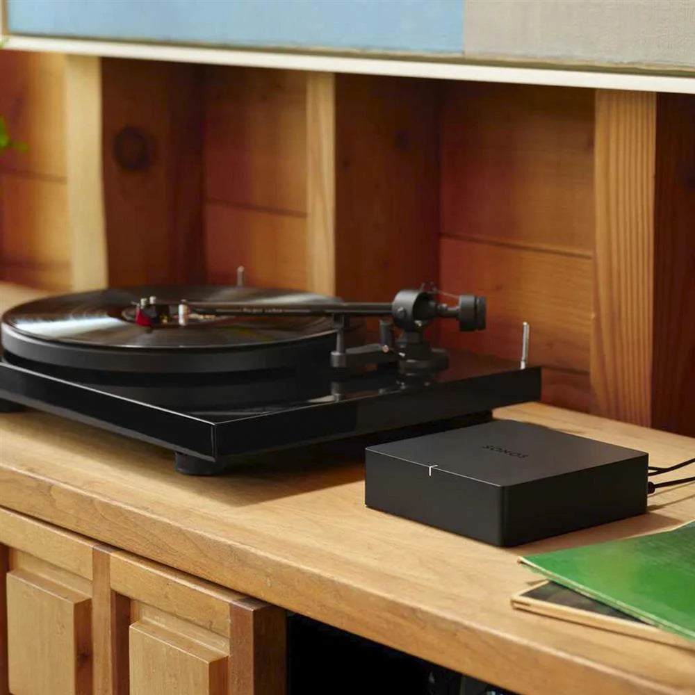 Sonos Port es el dispositivo perfecto para modernizar tu sistema de sonido tradicional y convertirlo en un audio streamer inteligente.