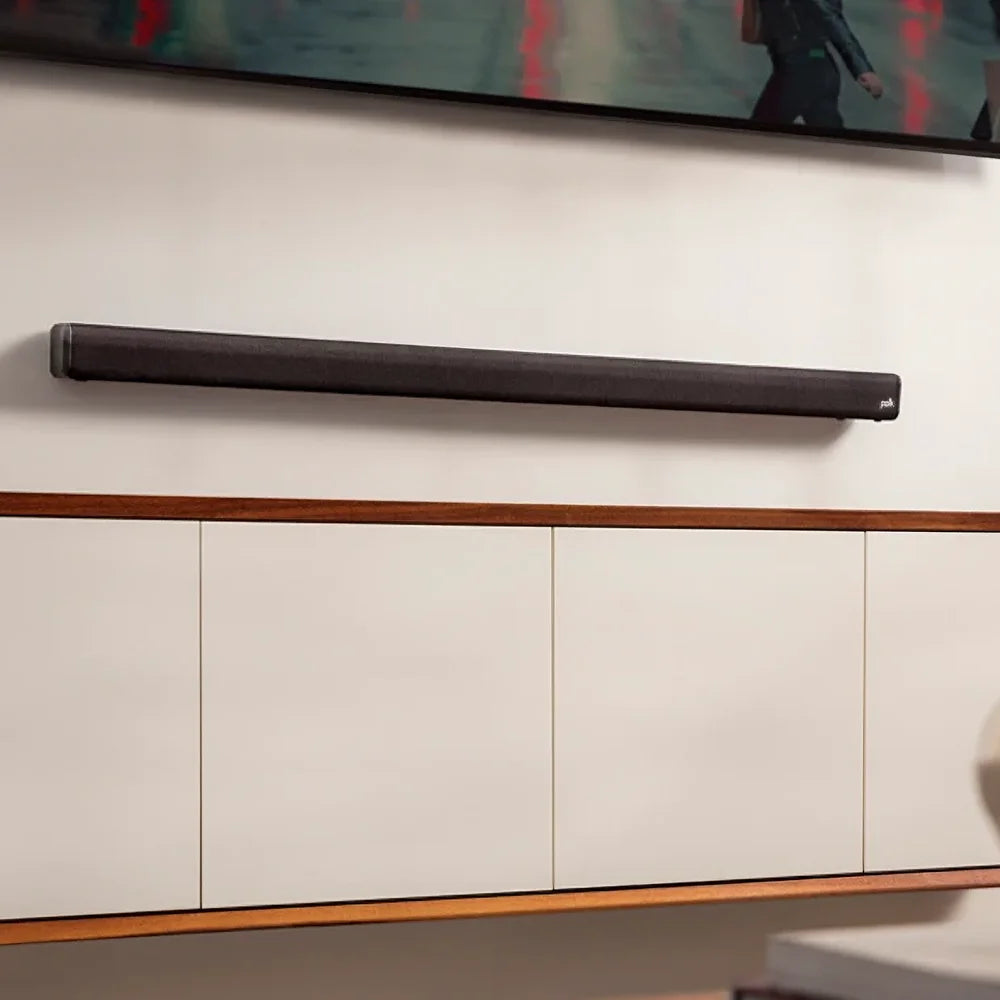 Barra de sonido Polk Signa S4 está equipada con tecnología Dolby Atmos, un potente subwoofer inalámbrico y el exclusivo sistema VoiceAdjust™